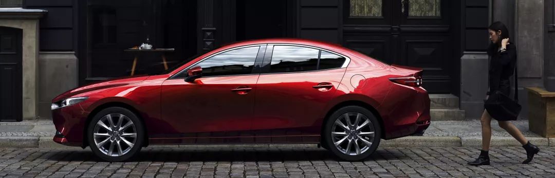 次世代马自达3国内竟缺席两厢版本，只能看国外玩家改装帅的飞起