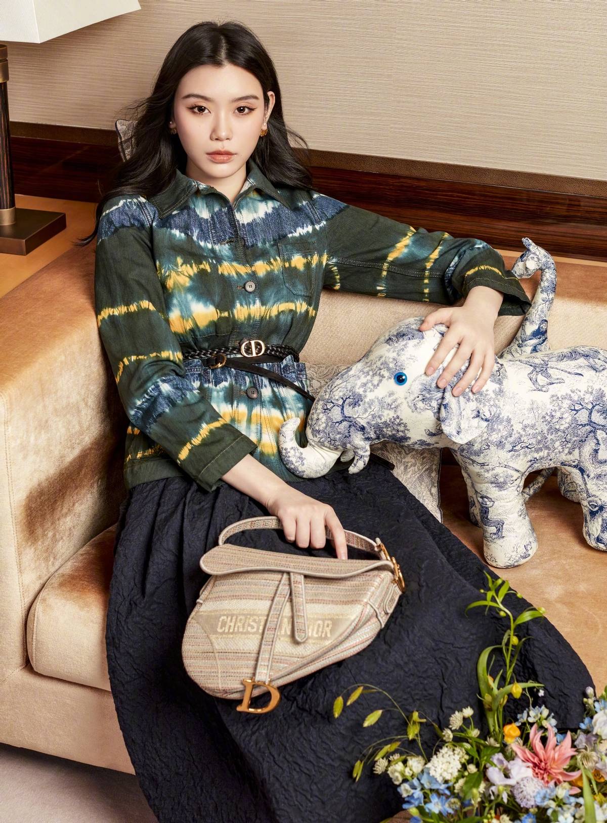 奚梦瑶挺孕肚出席活动,奚梦瑶挺孕肚上节目