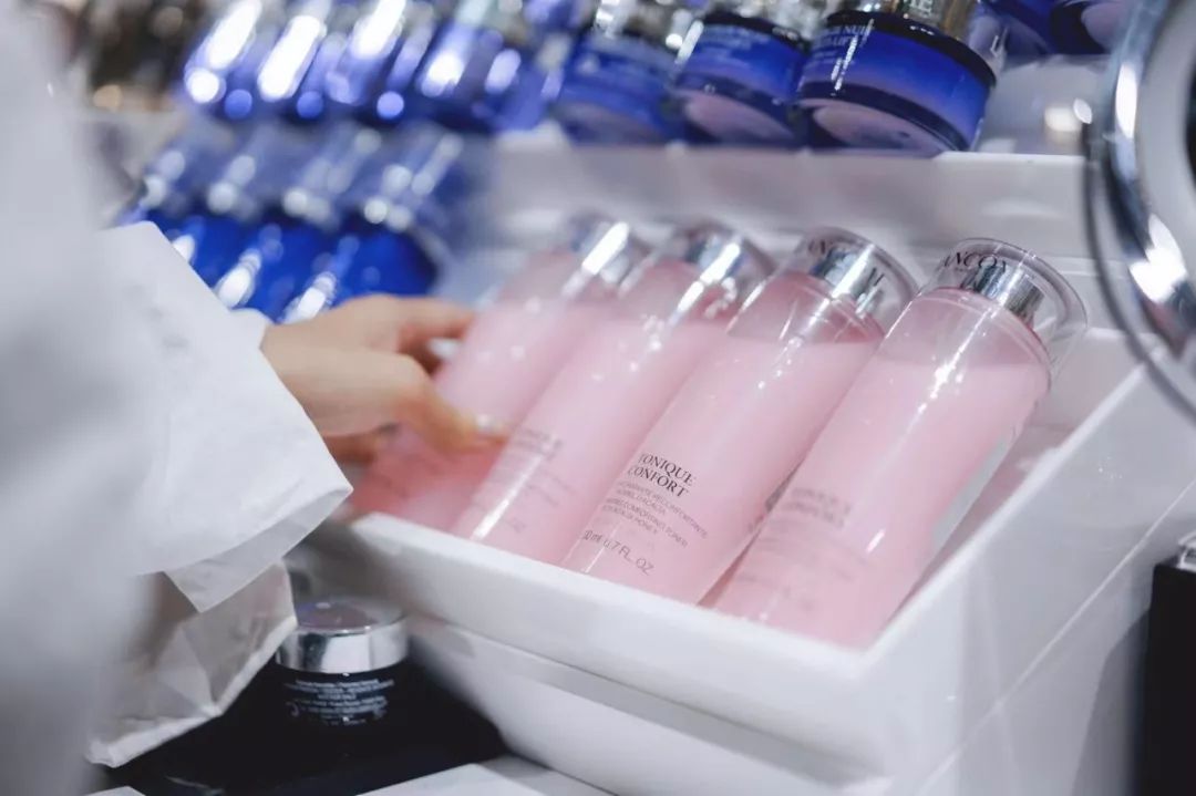 兰蔻法式轻妆,氧气初恋妆高光