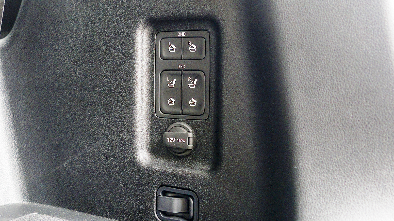 第四代胜达是什么车型,换装2.0t发动机多少钱