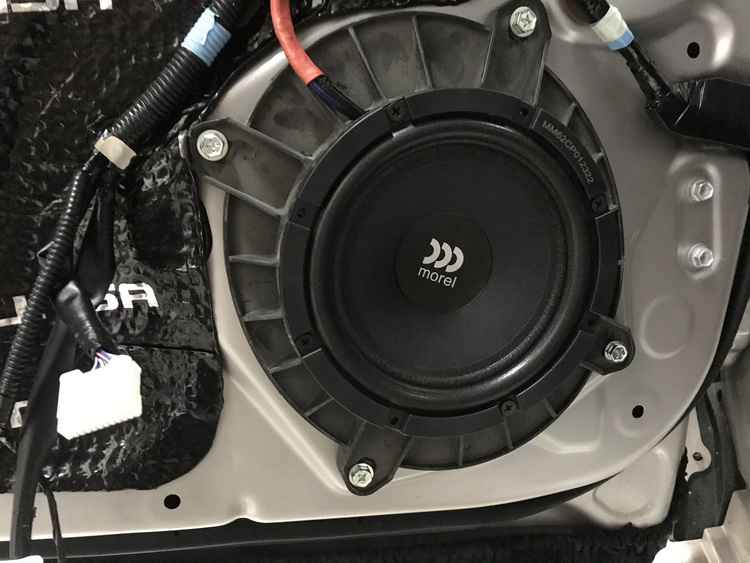 深圳丰田凯美瑞音响改装,东莞汽车音响改装第八代凯美瑞