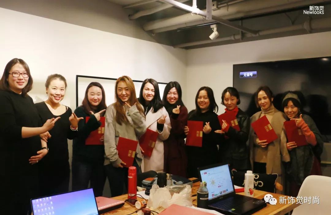 开一家品牌服装店,开一家男女服装店