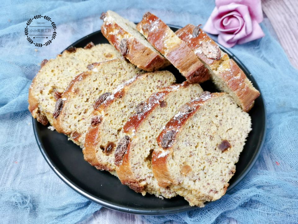 玉米面香蕉蛋糕烤箱做法,无泡打粉无油无糖香蕉蛋糕做法