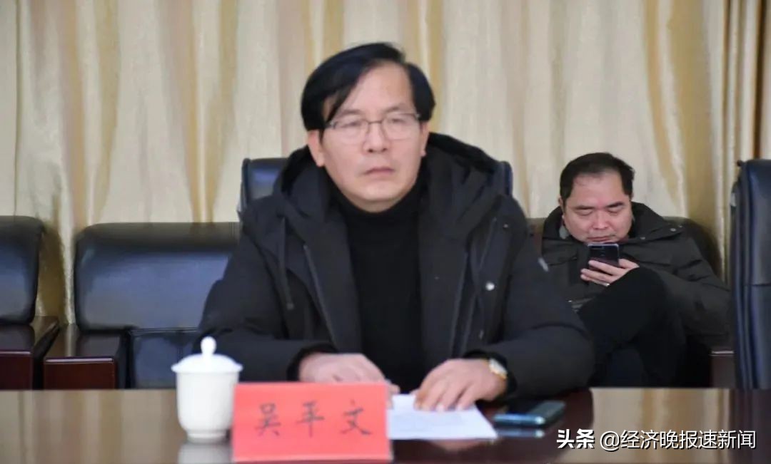 江西省普通高*特中**色学校评估组专家在临川三中开展评估活动