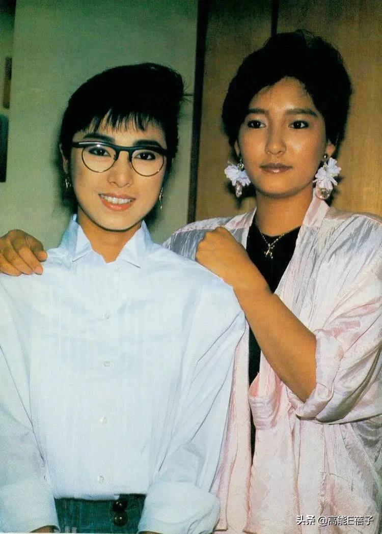 她对已逝男友的感情，还需要一纸婚书证明？