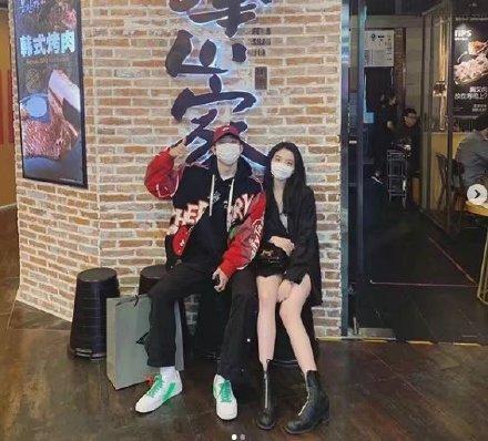 最大牌女团？赌王女儿集合三大豪门千金跳女团舞，这学历身价酸了