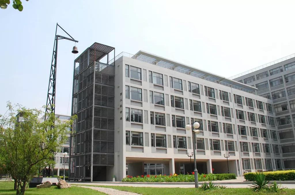 天津市高级中等学校,天津市锐华高级中学