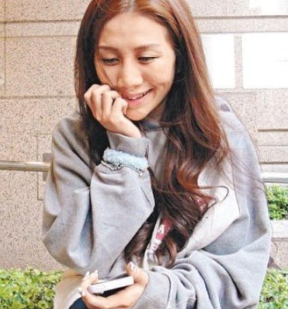 叛逆千金何超盈：未婚先孕，闪婚小8岁哈尔滨学霸，如今怎样了？