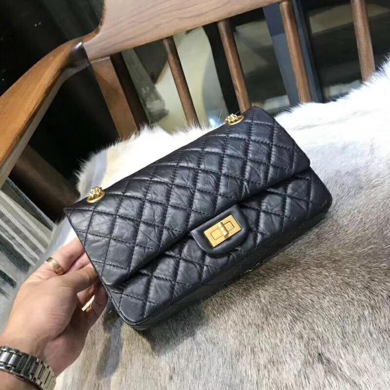 chanel2.55新旧对比,chanel2.55大号优缺点