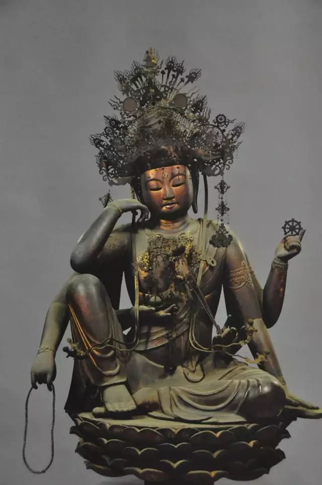 中国与日本两国木造像的区别