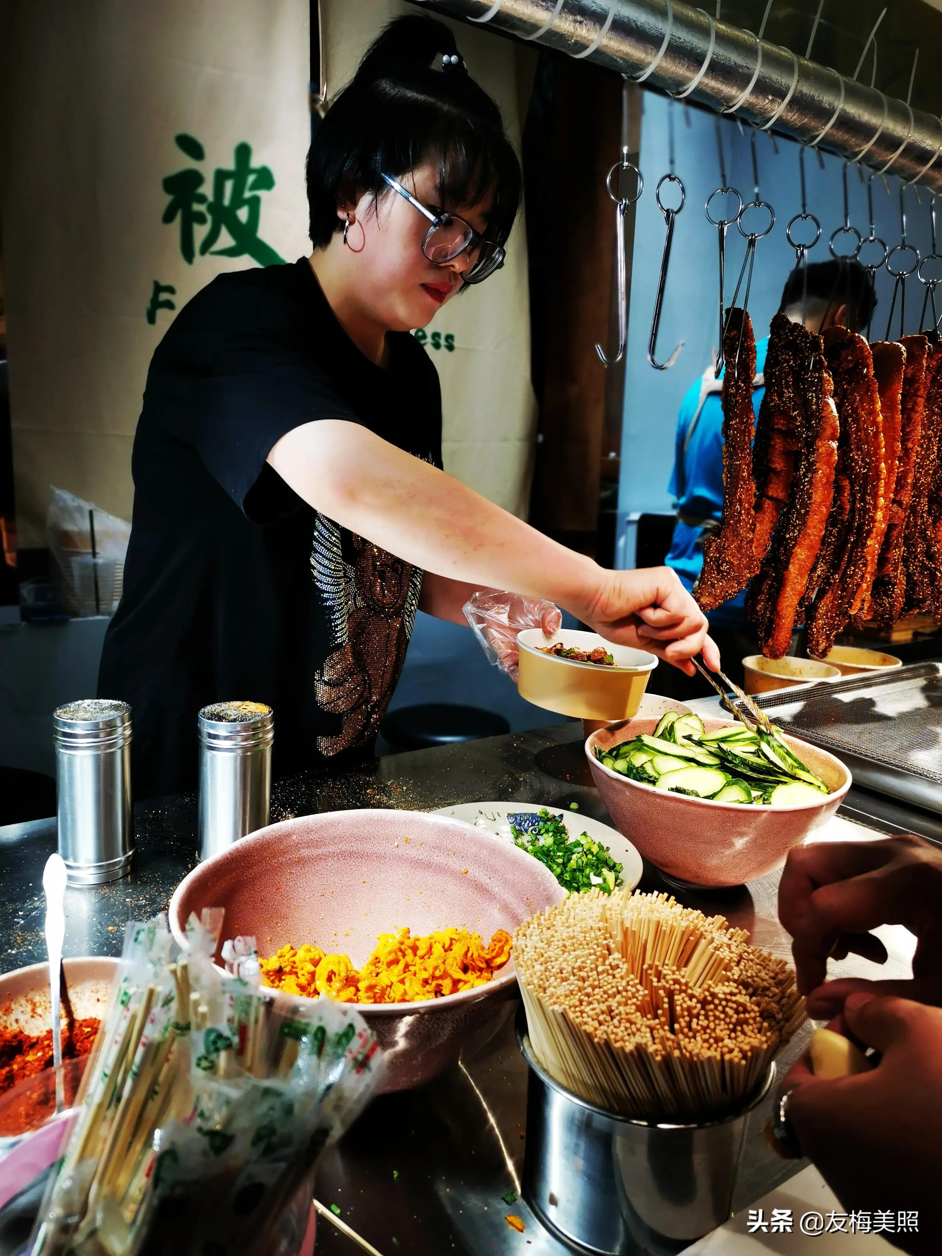 成都建设路附近有哪些好玩的地方,成都建设路小吃街最值得吃的小吃
