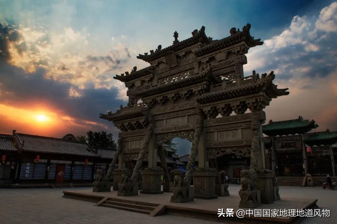 常家庄园和乔家大院,平遥古城乔家大院哪个更值得去