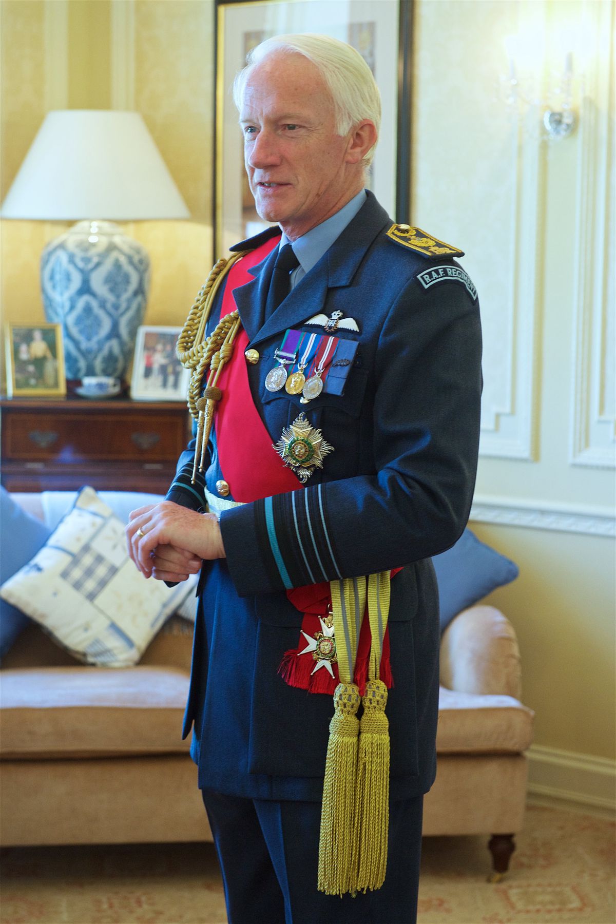 海湾战争英国指挥官,英国皇家陆军海陆空总司令