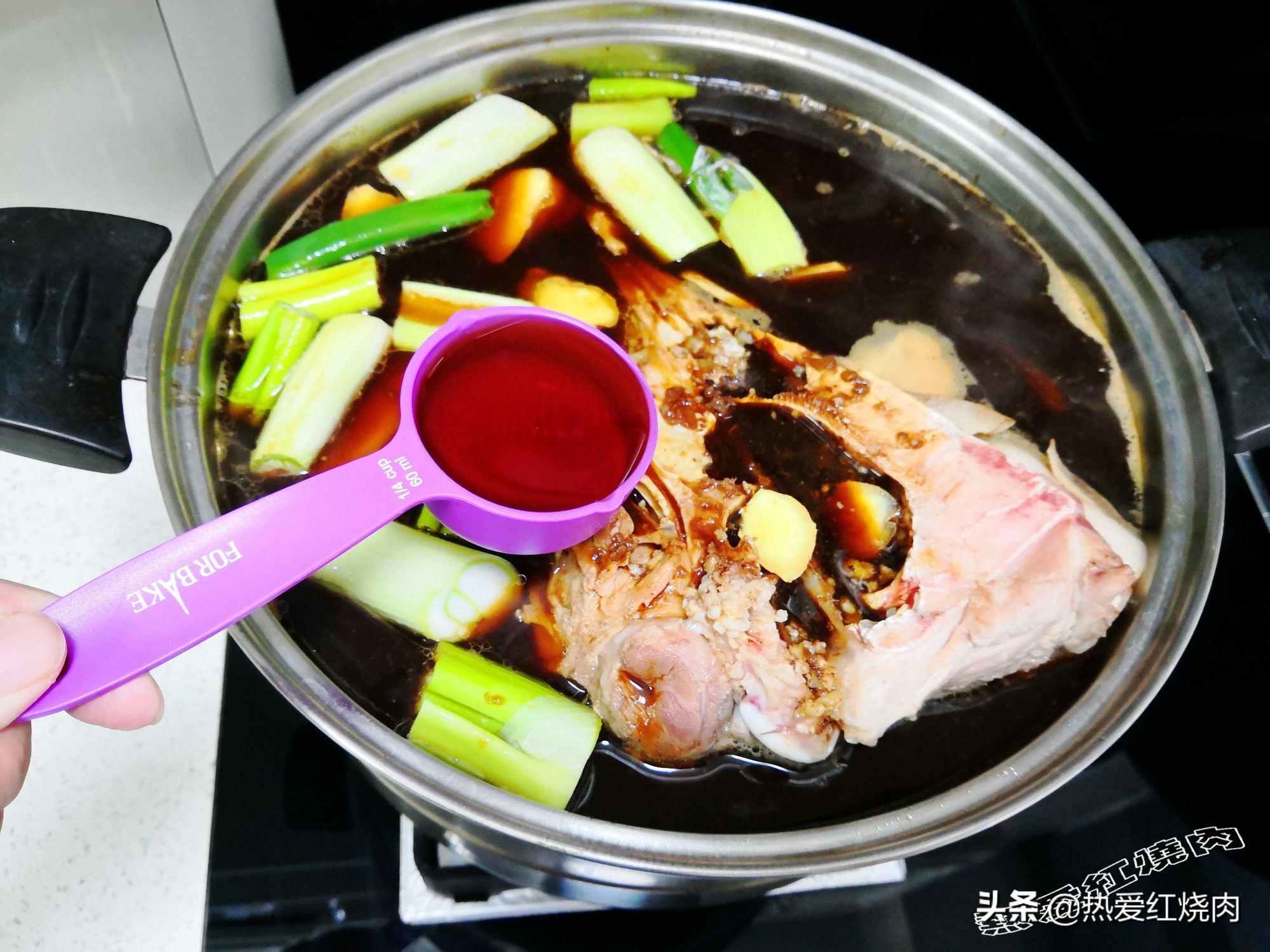 过年买了一个猪头寓意,年夜饭必备的猪头肉