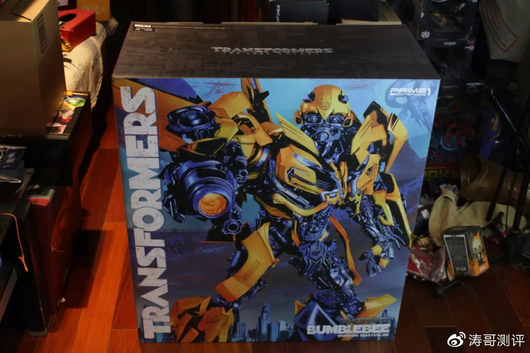 开箱价值1万的新年礼物,10000元以上的大黄蜂模型