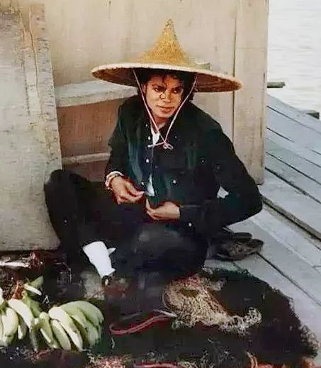 听迈克尔杰克逊的歌看乔丹打球,还会有人在听迈克尔杰克逊吗