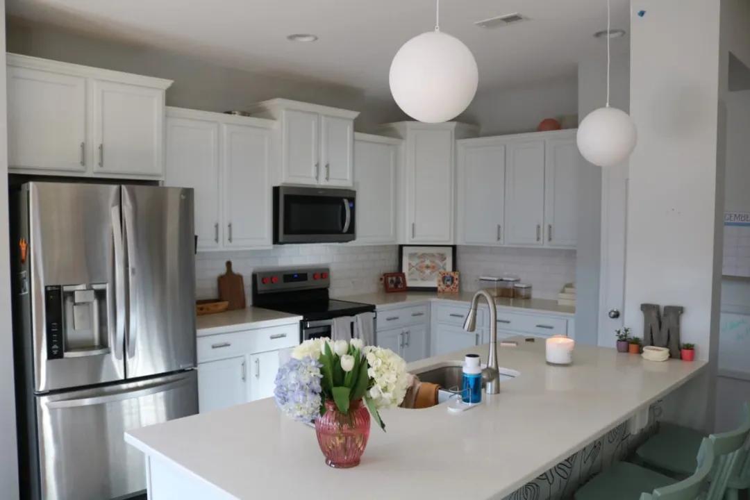 珠宝装饰效果图,家庭珠宝工作室装修