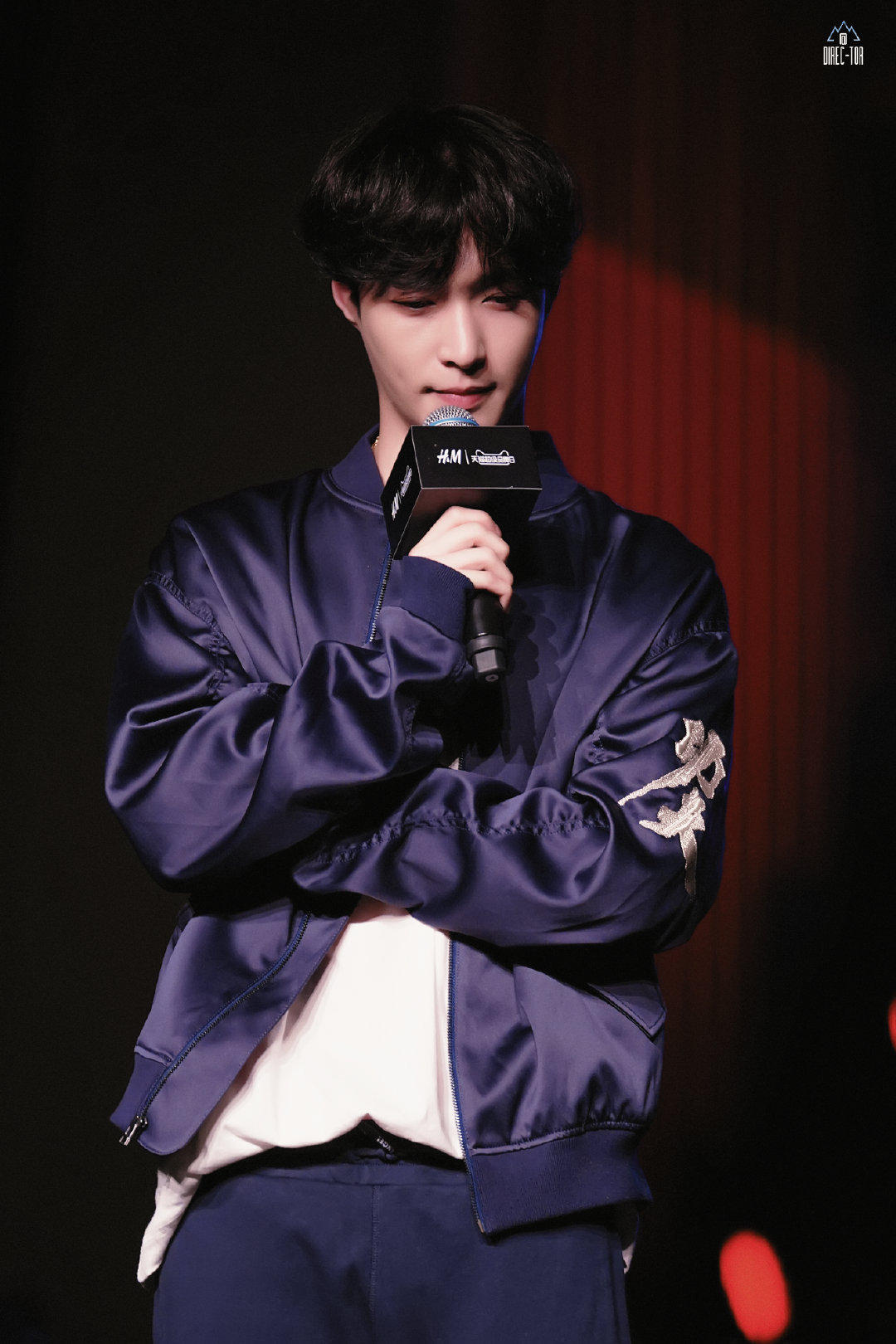 穿搭男生潮流大牌,男明星冬季最帅休闲运动穿搭