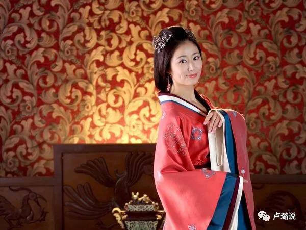 小燕子被罚，紫薇被骂，金锁被税…她们为何屡陷争议？（二）