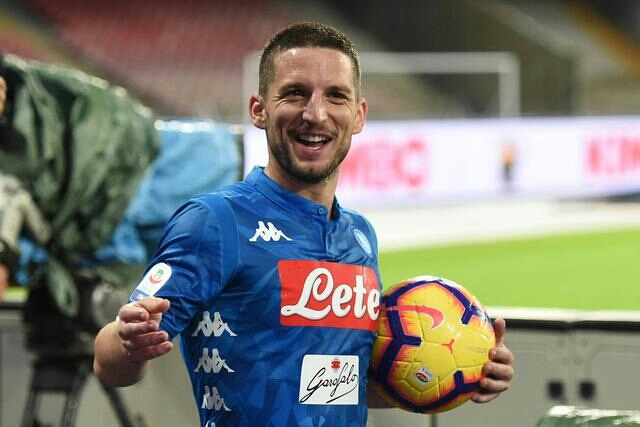 热球足球联赛,热比赛