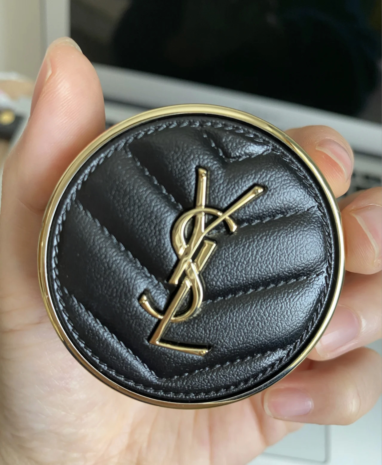 cpb气垫和兰蔻菁纯气垫哪个好,ysl干皮遮瑕效果好的粉底