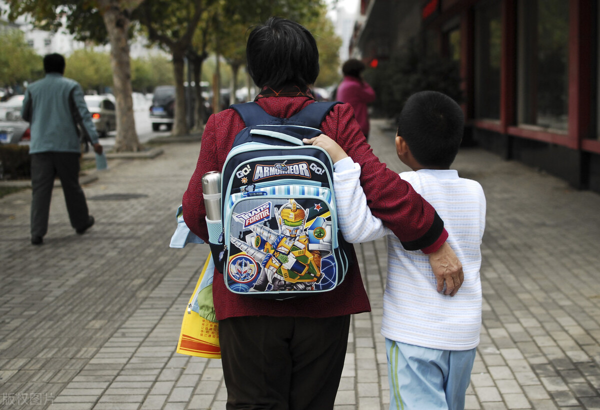 初入幼儿园，怎么简单询问孩子的感受？舒适型“套路话”了解一下