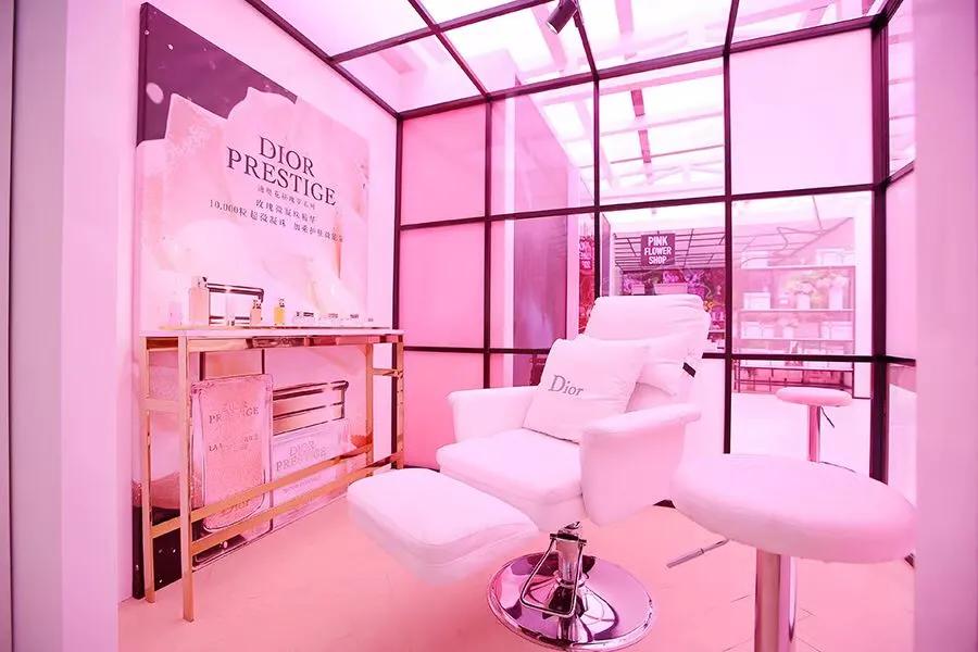 迪奥高定红唇限时店亮相成都,成都专柜迪奥