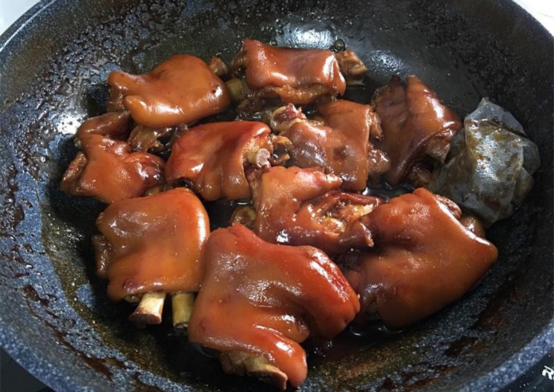 猪脚为什么炖出来又干又柴,猪脚为何煮不软