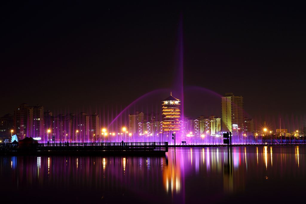 钦州招聘工资,广西钦州市为什么工资低