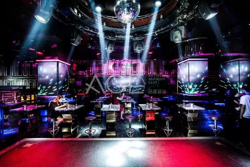 广州focus酒吧设计案例及效果图,简约高级酒吧设计案例及效果图