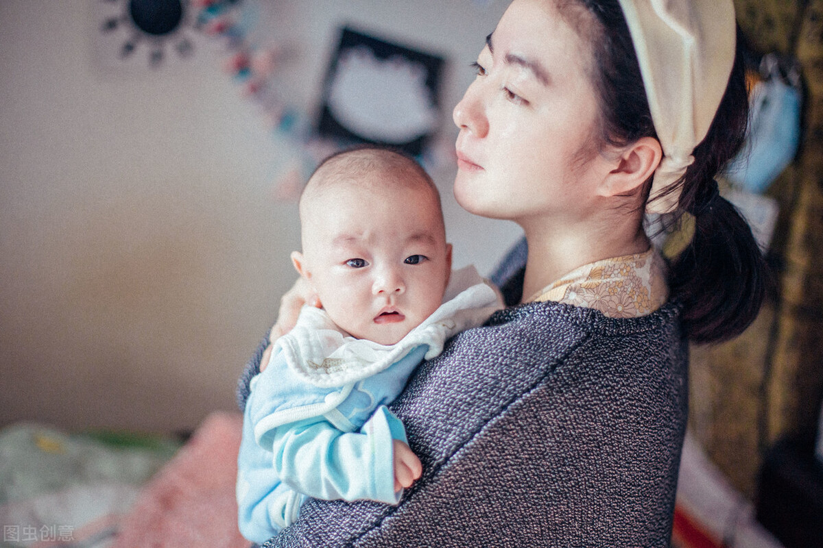 真的感觉我妈是搅家精，月子里搞事，我弟家迟早被她搅散，怎么办