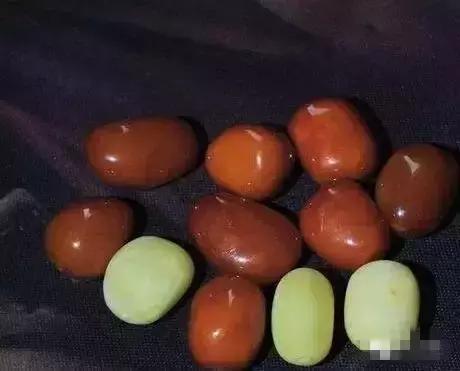 原来这些石头都是烤箱里做出来的,各种各样的石头做法