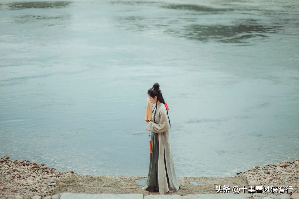 无门无派，行侠仗义，谱写武林神话，青衫客李文扬到底有多厉害？