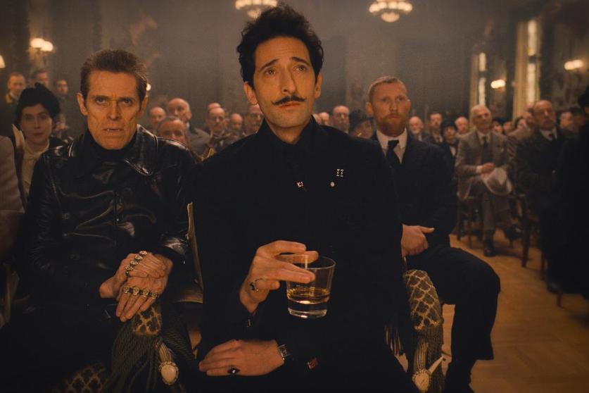 布达佩斯大饭店镜头分析2000字,布达佩斯大饭店色彩画面分析