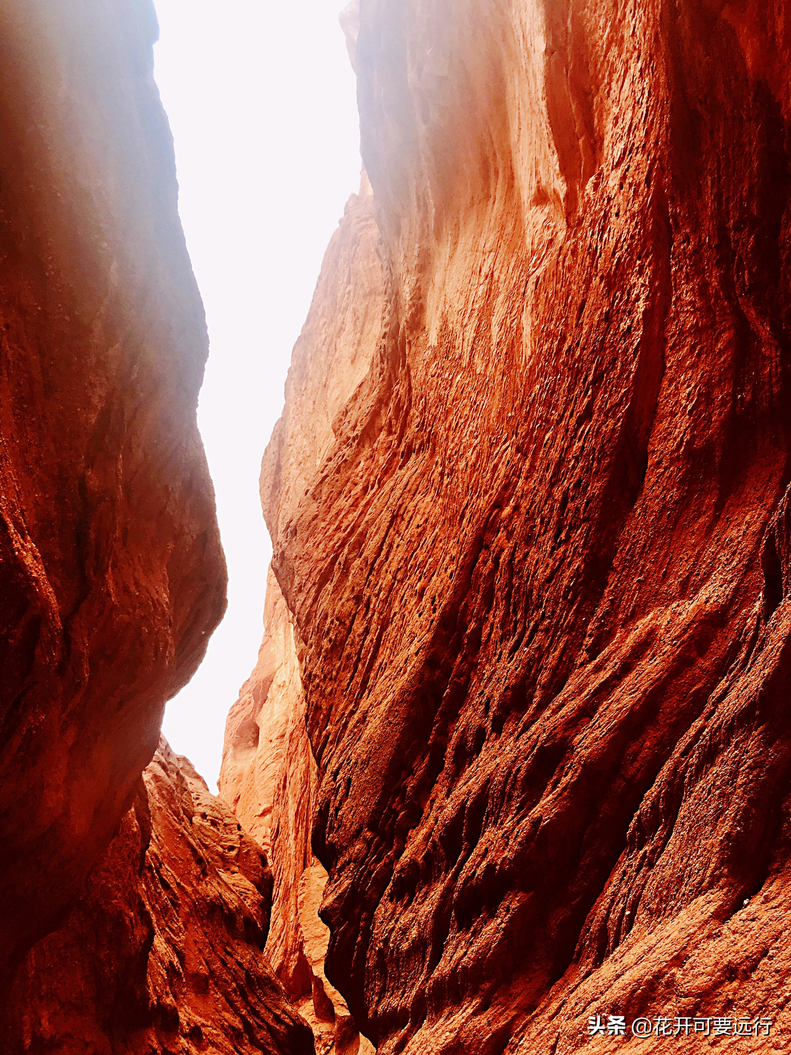 天山库车大峡谷风景,新疆库车神秘大峡谷视频