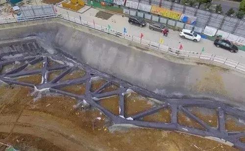 深基坑安全马道样板图,深基坑样板施工图解