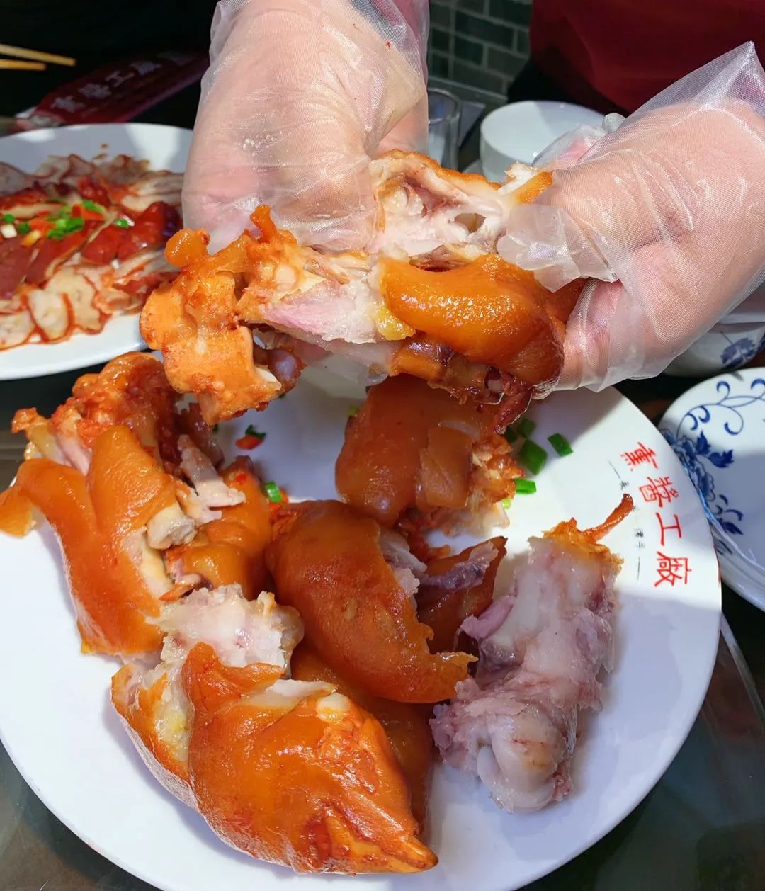 长春网红熏酱馆小酒馆,长春口碑最好的熏酱