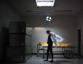 90后殡葬摆渡人,殡葬工作者生命最后的摆渡人