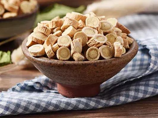 抗衰老中药材大全及药效作用,美白祛斑抗衰老的中药材