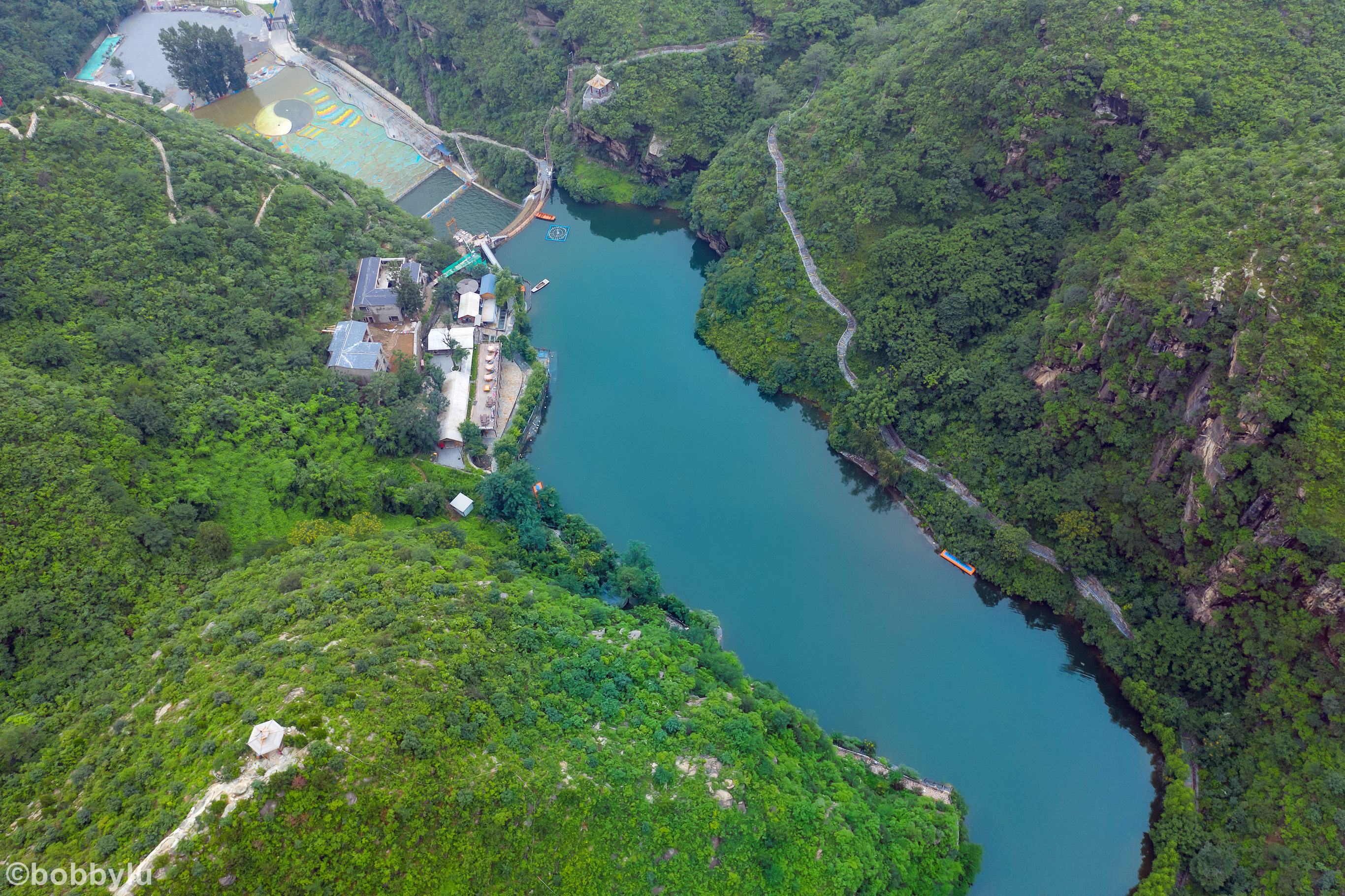 隐藏在深山里的网红景点,隐藏深山古村堪称世外桃源