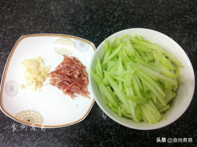 瓜营养丰富味道清甜肉质软,夏季多吃这5种瓜消暑又营养