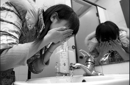 上网课犯困怎么办,孩子上网课打瞌睡