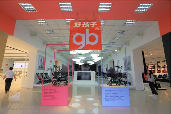 这个小镇承载了所有的童年跟青春,这座小镇承载了太多的回忆