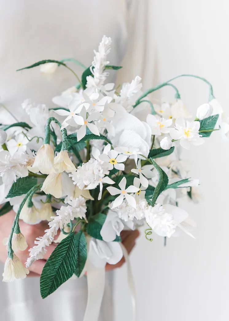 皱纹纸diy手工花朵,手工制作皱纹纸立体花