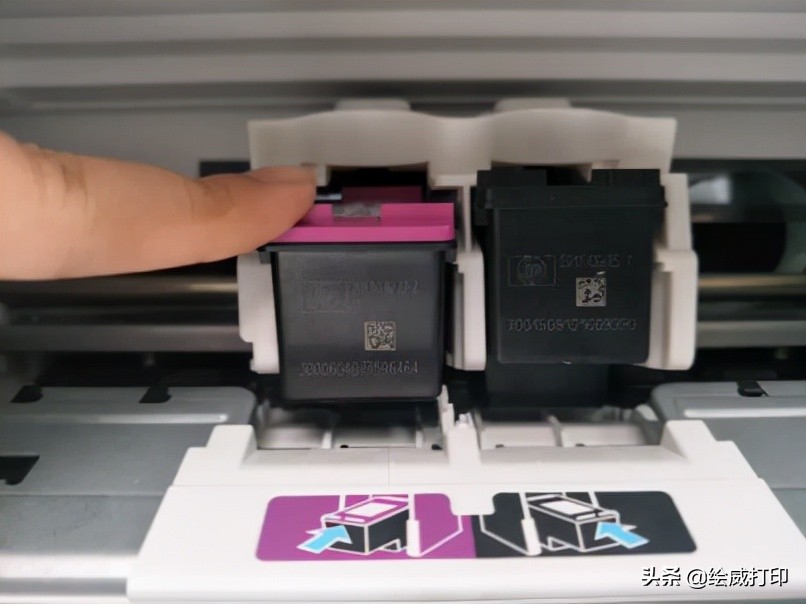 热敏打印墨盒卡住怎么弄,墨盒被卡住