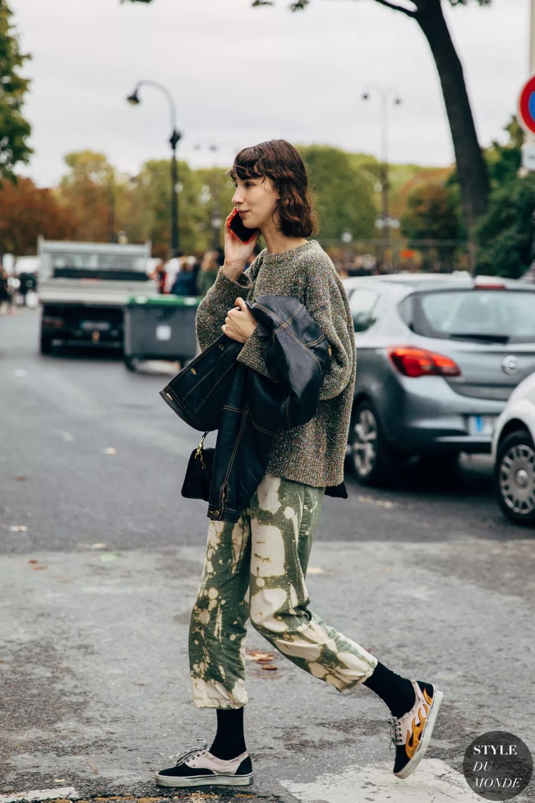 毛衣裤子显瘦款,直筒裤和阔腿裤哪个显高显瘦