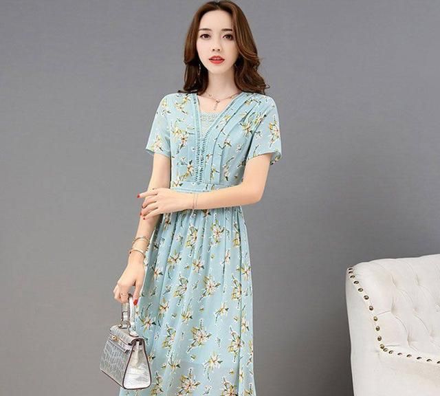 宽松气质印花连衣裙洋气时尚减龄,时尚印花长款大摆雪纺高档连衣裙