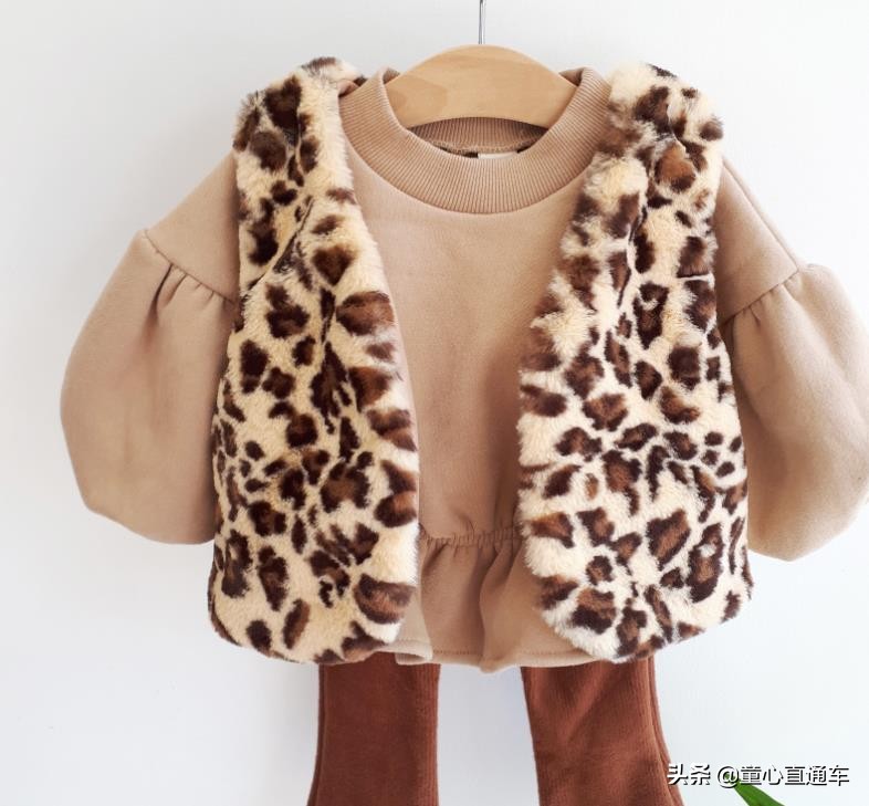 韩国新款童装2022,2023新款洋气韩国童装套装