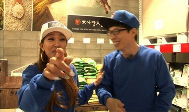 韩国性感歌手公开承认隆胸:我花自己的钱,凭什么不能露