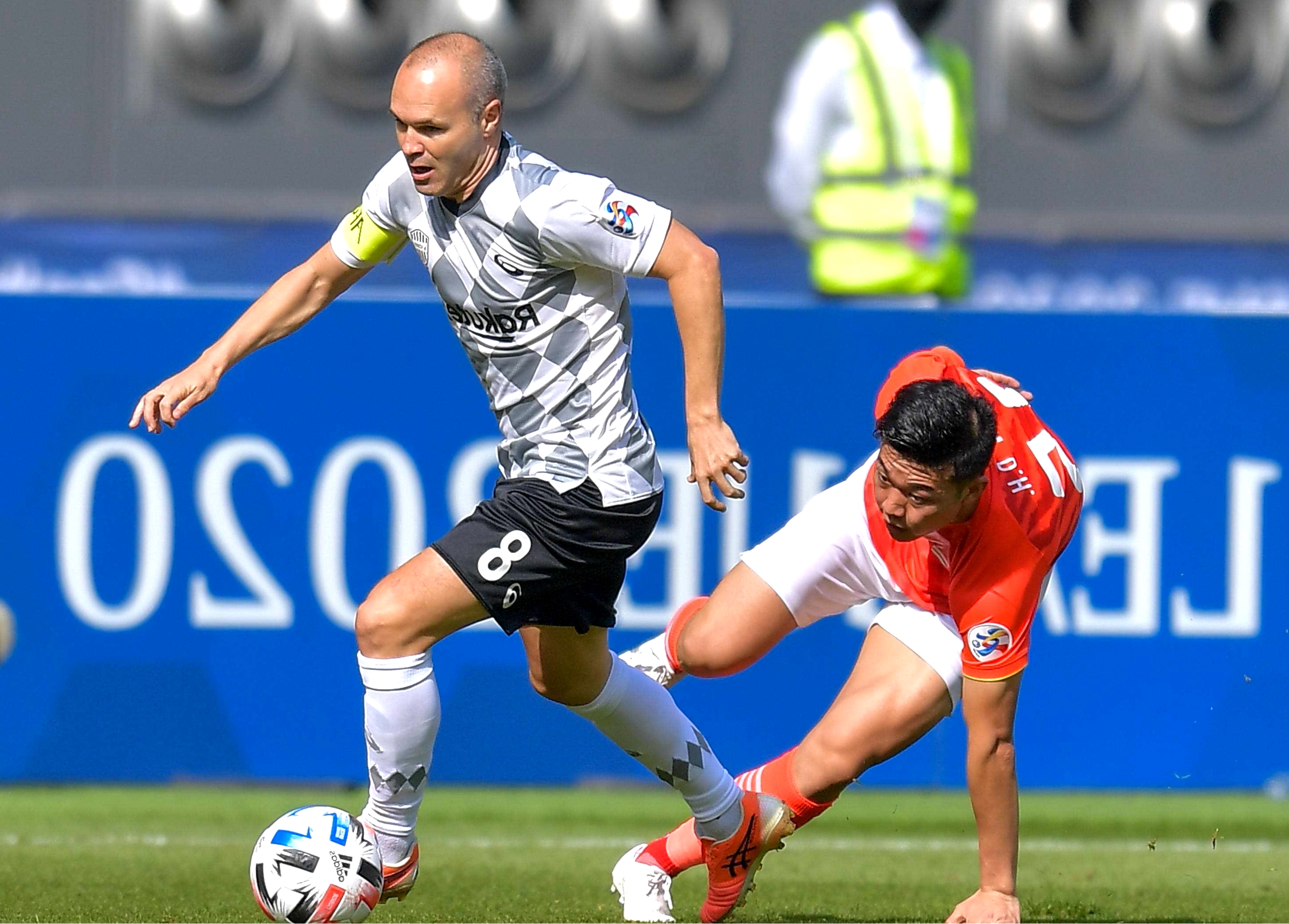 球王退出集梦,球王离开诺坎普